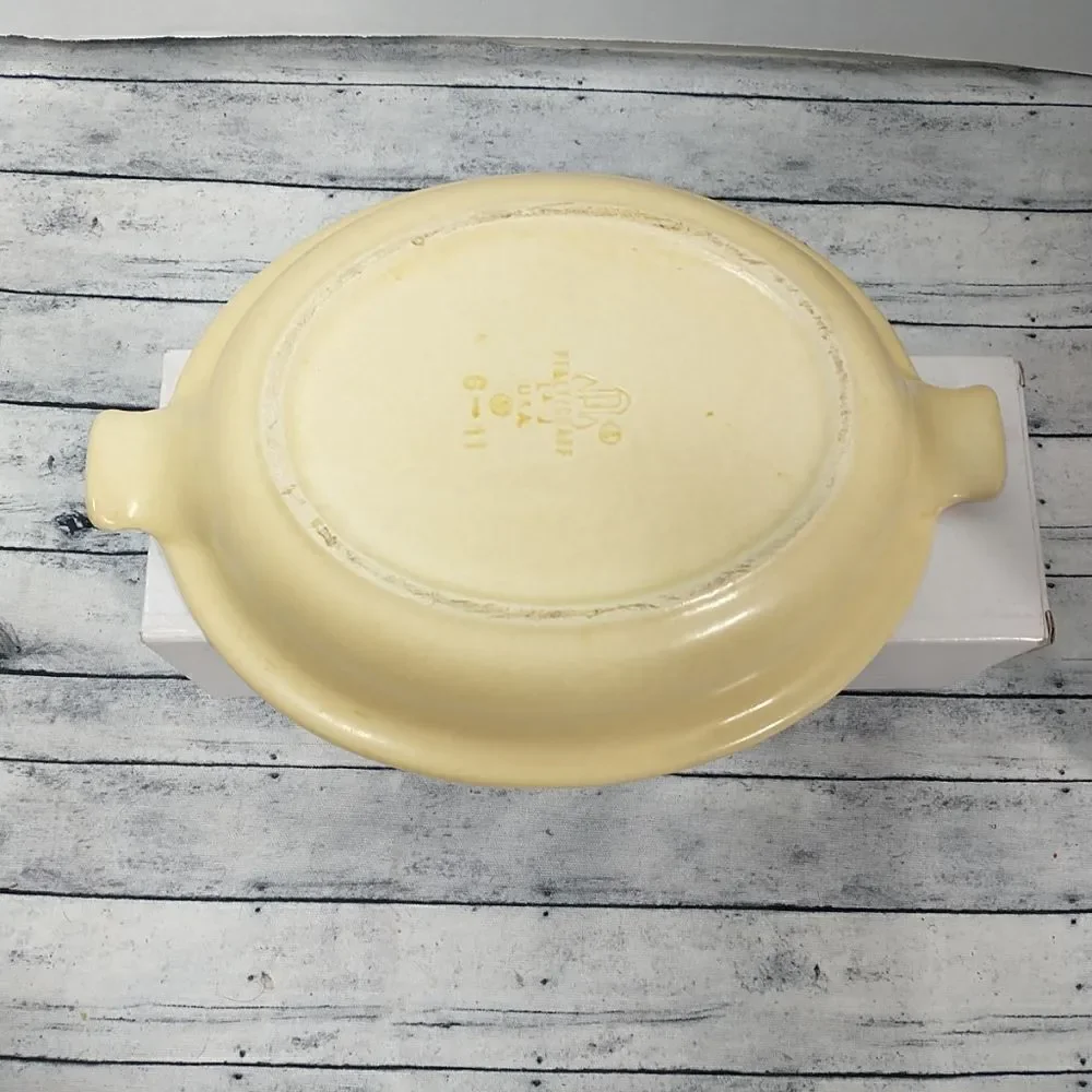 Vintage Pfaltzgraff Village 6-11 Oval Casserole Vegetable Serving Dish USA.